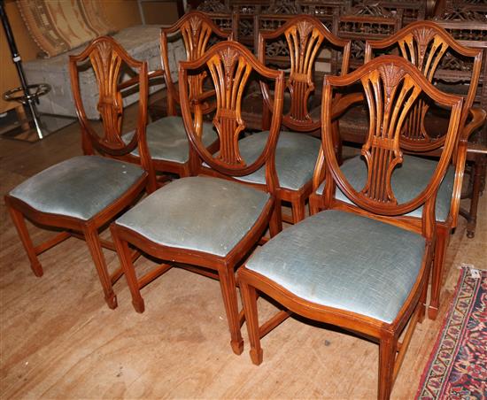 6 Hepplewhite style dining chairs(-)